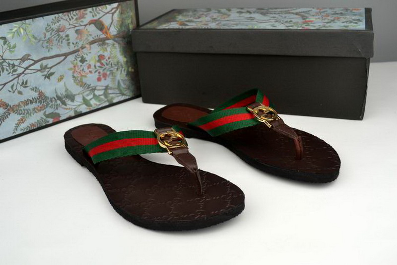 Gucci Slippers Woman--213